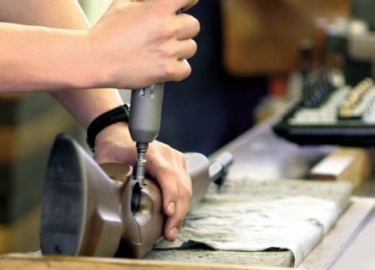 Что необходимо знать при выполнении ремонта пневматического оружия? Особенности проведения работ по замене манжетов, перепусков и боевой пружины. К...