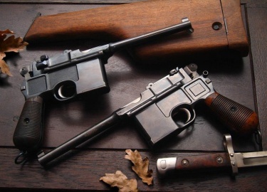 Статья о немецком автоматическом пистолете Маузера. Об оружии, породившем культ, ставшем символом безграничной власти, истории его создания, констр...