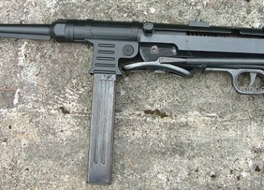 Немецкие пистолеты-пулеметы МП-38 и МП-40 являются таким же легендарным оружием Второй мировой войны, как и советский ППШ. История создания оружия,...