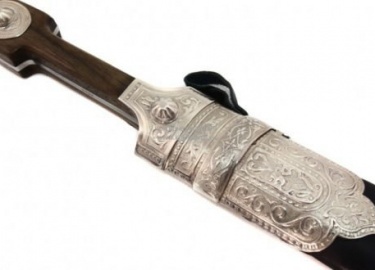 Кинжал ККВ по форме и конструкции похож на кинжал, которым вооружались казаки Кубанского казачьего войска. Некоторые отличия в деталях не мешают ем...