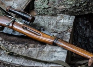 Подробное описание Gletcher M1944 – пневматической винтовки Мосина от американского производителя. Таблица с техническими характеристиками и констр...