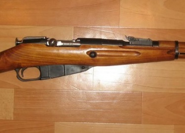 Обладая отличной поражающей способностью, карабин ижевского производителя КО-44 сразу привлек профессиональных охотников и любителей стрельбы из ог...