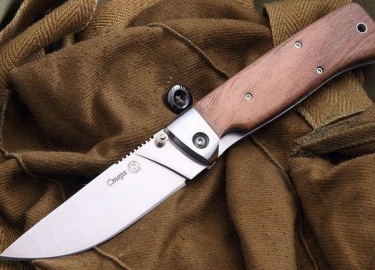 Некоторые линейки ножей совмещают в себе складни и фиксированные изделия. Это реально увлекательно, когда имеется возможность сравнить резаки или с...