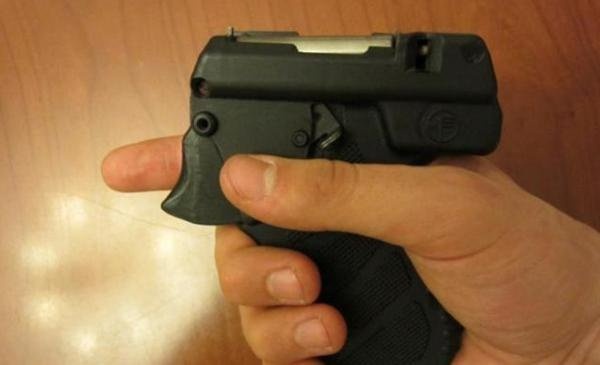 Пистолет хорошо сидит в руке
