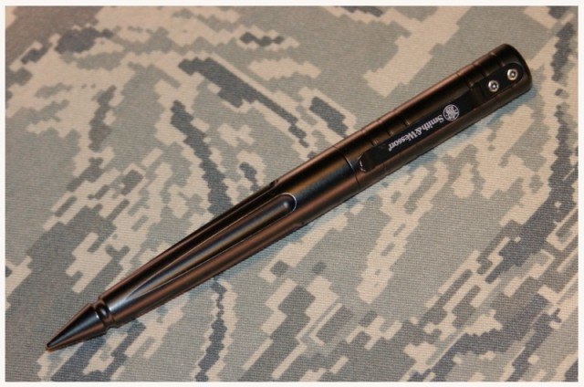 takticheskaya-ruchka-smith-wesson-2
